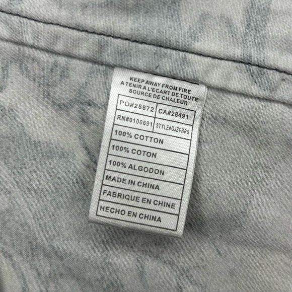 Hurley Women’s Military Camo Jacket Size Medium Floral Print Grey Navy Blue - Picture 16 of 16